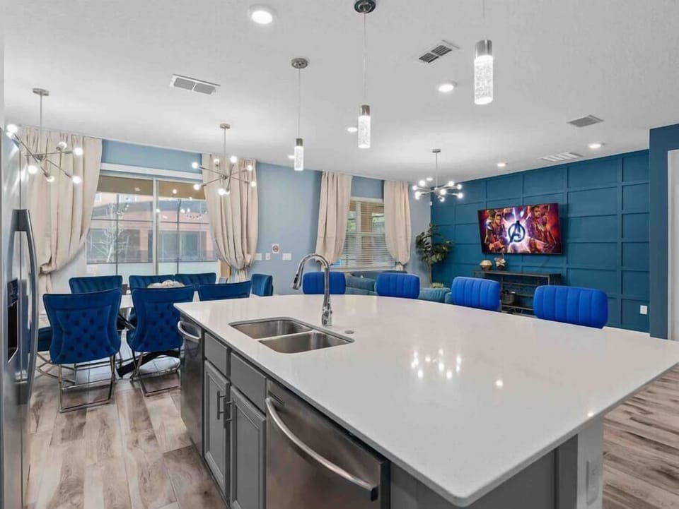 Kitchen countertop secondary Dinning area