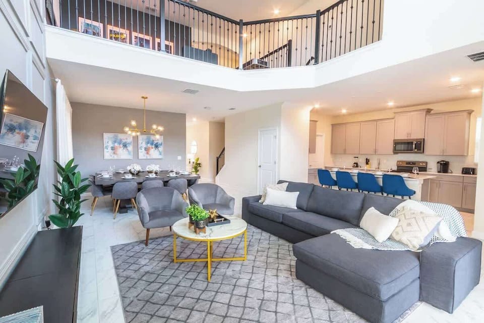 Large entertaining area. Dining table for 12. Fully equipped kitchen. 
ChampionsGate 5Bedroom Private Pool and Spa. Grill. Free water park. 