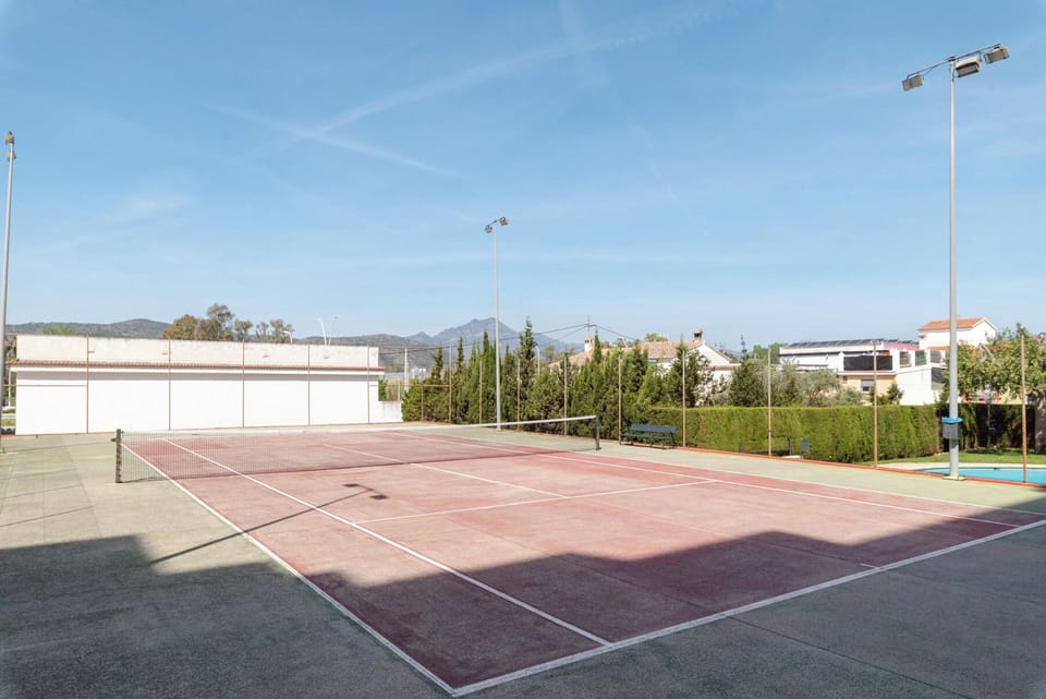 Sport court