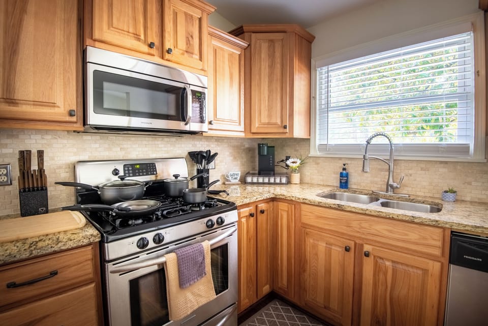 Awaken your senses in our well-appointed kitchen, complete with a coffee machine for your morning brew. Whether you're a coffee connoisseur or a budding chef. Get in touch to explore our custom concierge services and local experiences curated just for you.