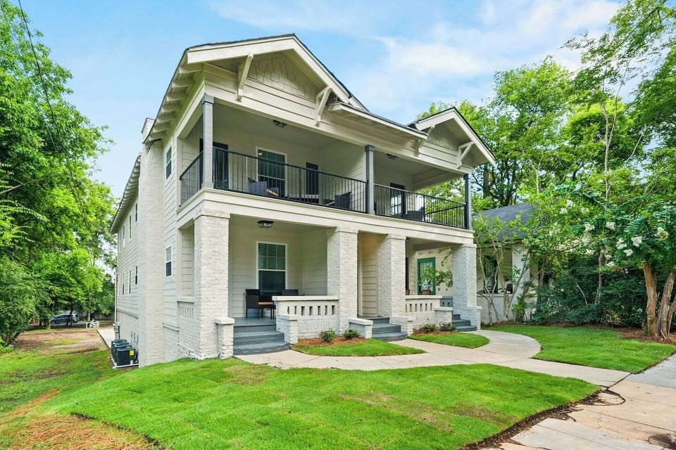 Welcome to Avenue Quads! Nestled in the heart of Birmingham, these units combine modern comfort with stylish design. Front of the building- You will have access to the upper and lower units (left side of the building).