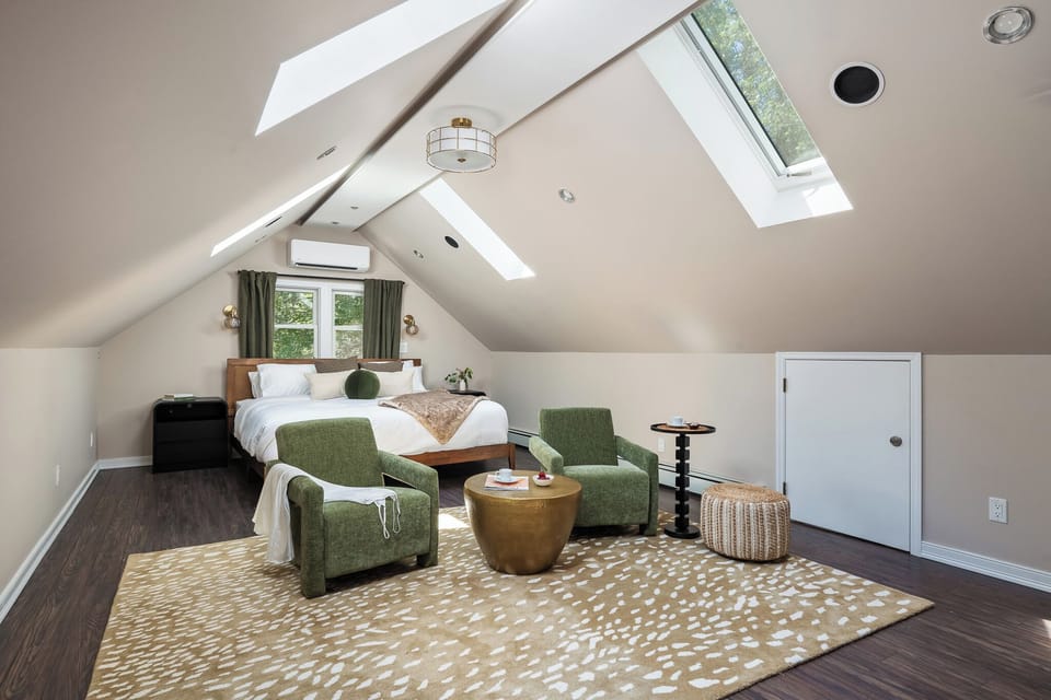 27 foot long master bedroom.  Enjoy natural light through skylights.