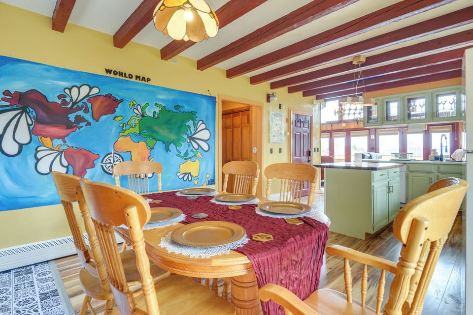 Dining Area | 1st Floor | Dishware/Flatware | Trash Bags/Paper Towels