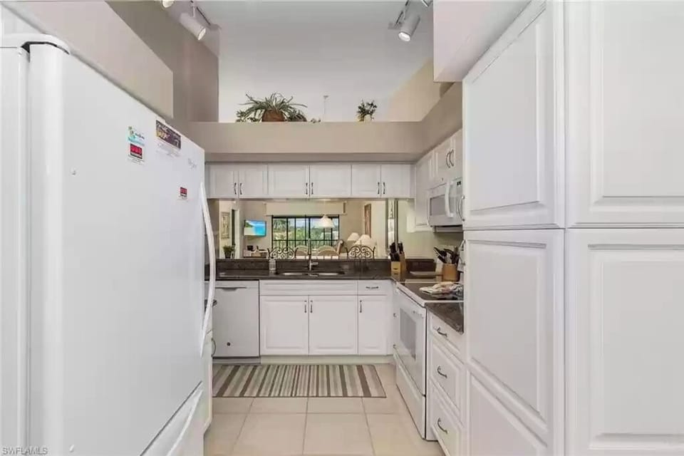 Fully stocked kitchen