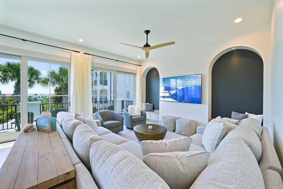 Vistas Esmeralda - Blue Mountain Beach - Living Room