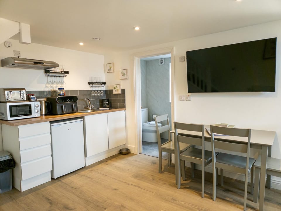 Welcome Lodge - 1 Bedroom Cottage - Llanrhidian (7013)