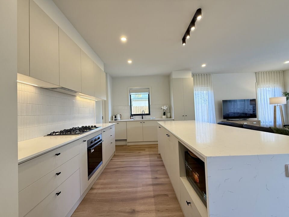 Open Plan Living, Dining & Kitchen