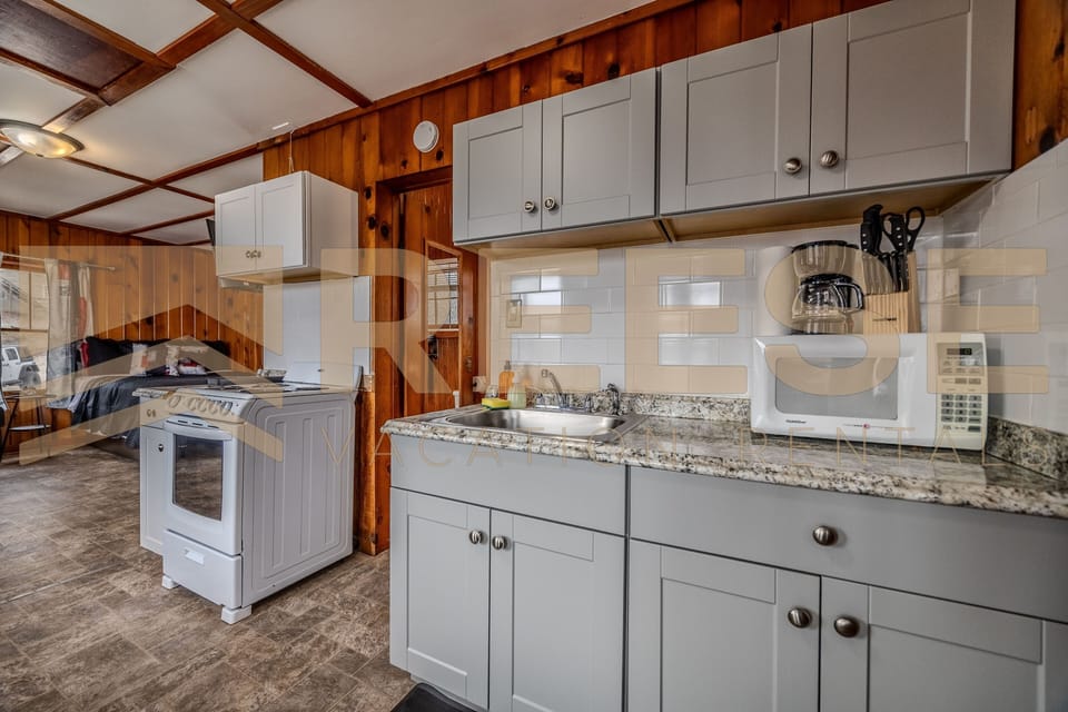 Essential Kitchen