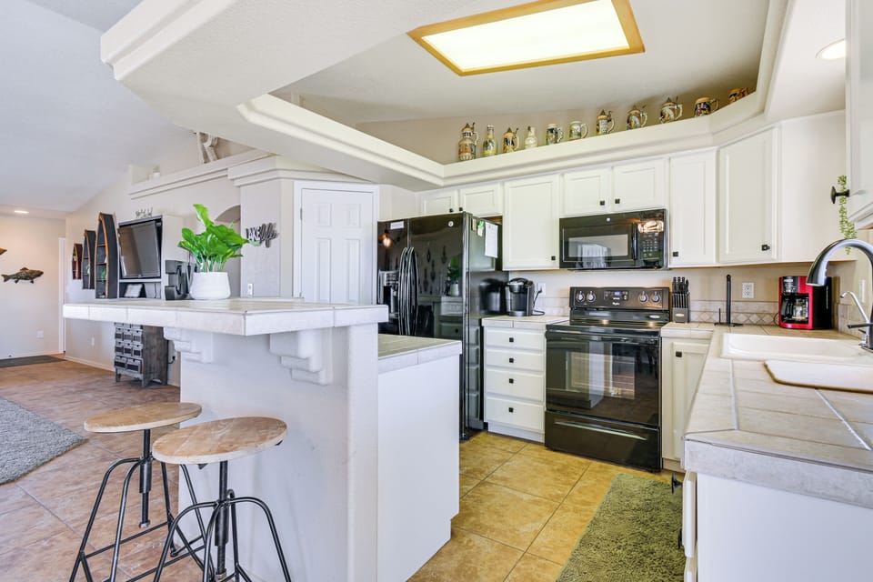 Kitchen | Keurig & Drip Coffee Makers | Dishwasher