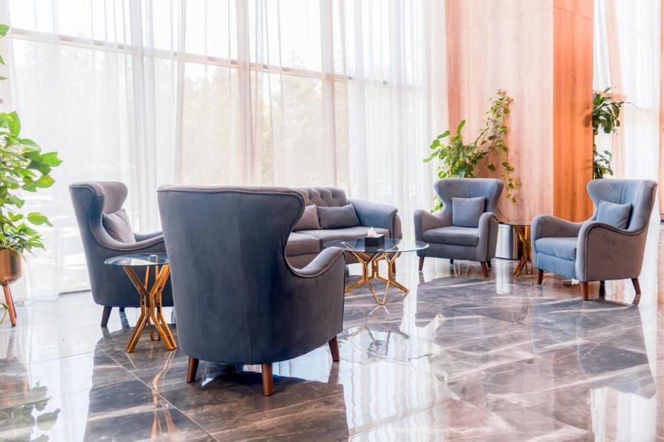 Entrance / Reception