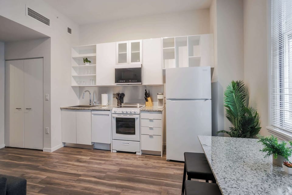 Fully equipped kitchen