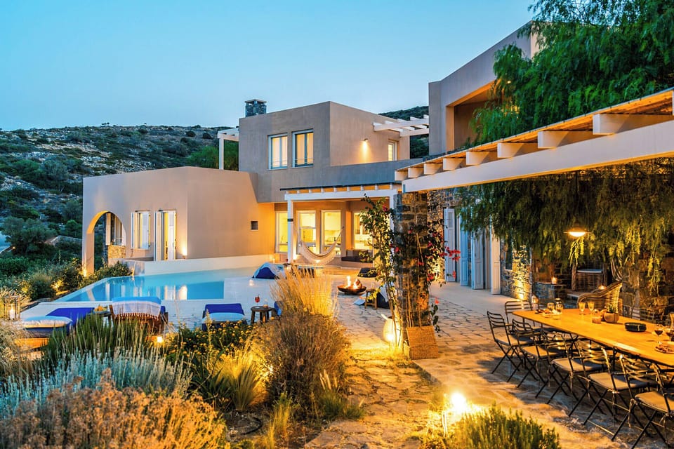 Luxury Villa with Private Pool, Hot Tub and Panoramic Views