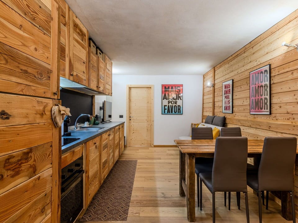 Wood, Furniture, Ceiling, Hardwood, Wood Stain, Plank, Log Cabin, Wood Flooring, Cottage, Mountain Range