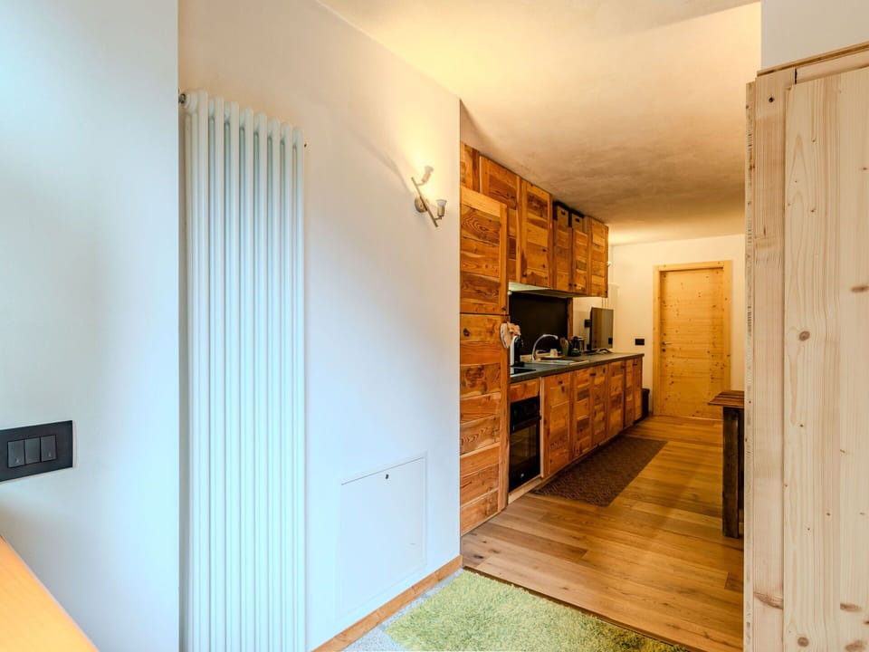 Wood, Flooring, Interior Design, Ceiling, Floor, Wood Flooring, Wood Stain, Room, Hardwood, Plank