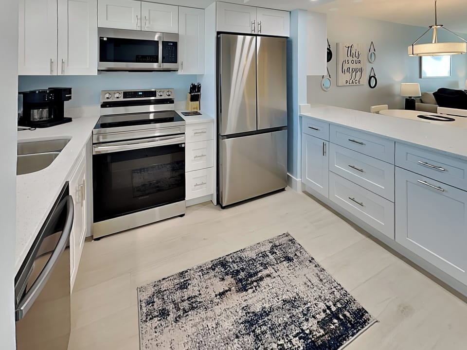 Fully Equipped Kitchen with Stainless Steel Appliances