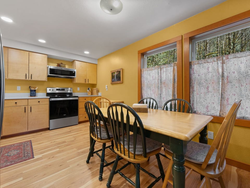 Cedar Grove Chalet