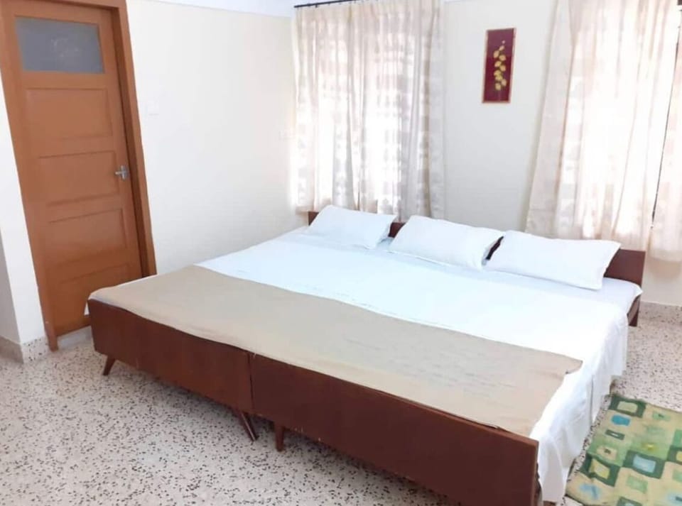 Bedroom, with 2 Queen Beds