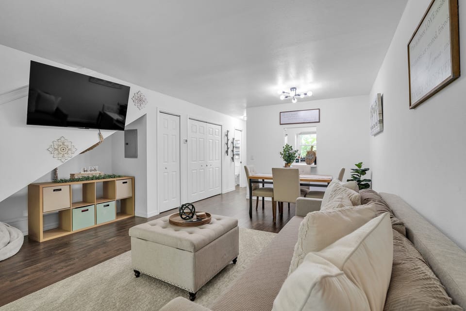 Furniture, Indoors, Living Room, Room, Couch