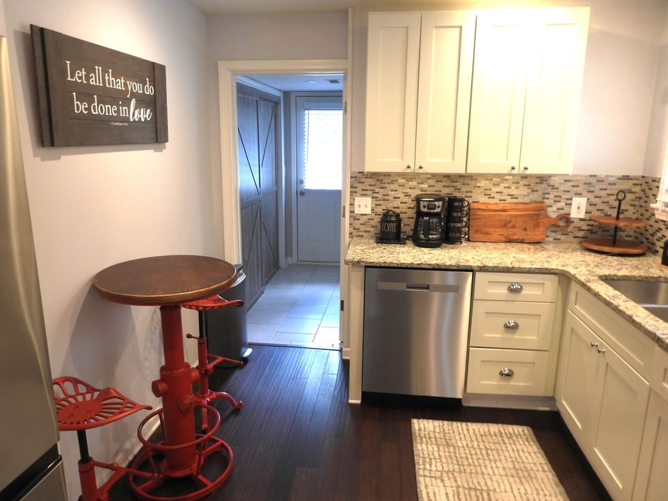 A fully equipped kitchen for your culinary needs

