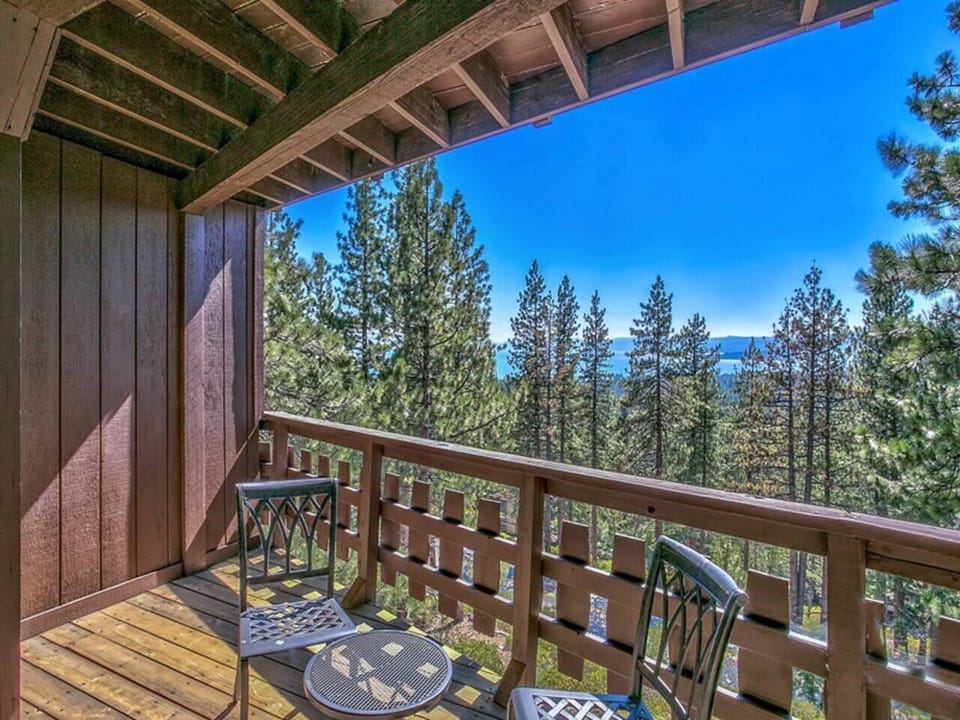 Master Bedroom Balcony with Lake View