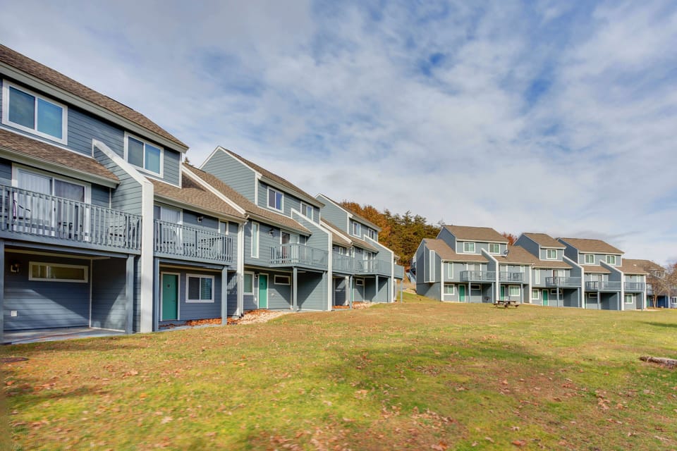 Exterior view of Chalet High, nestled in the Shenandoah Valley with scenic mountain surroundings.