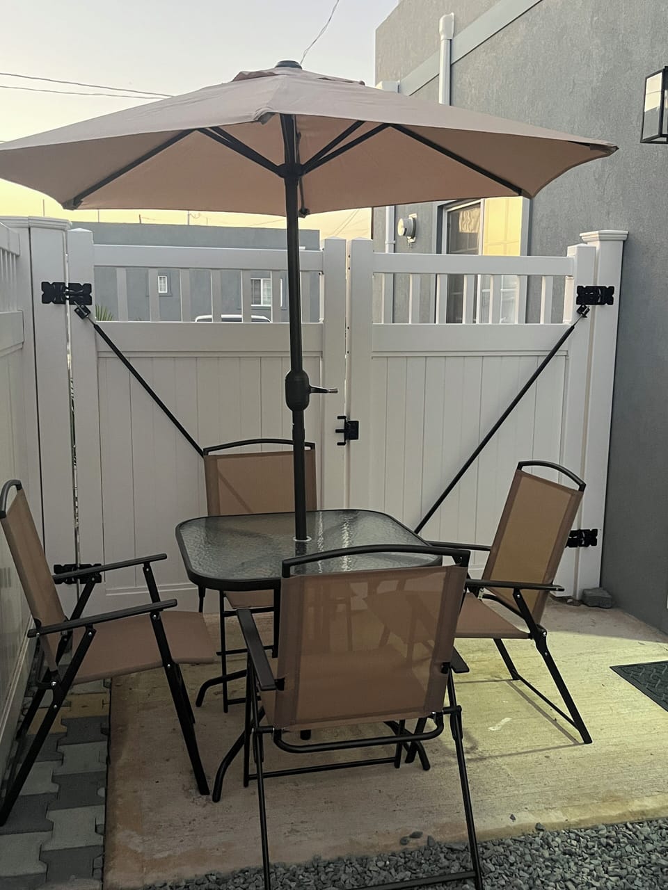 Outdoor dining