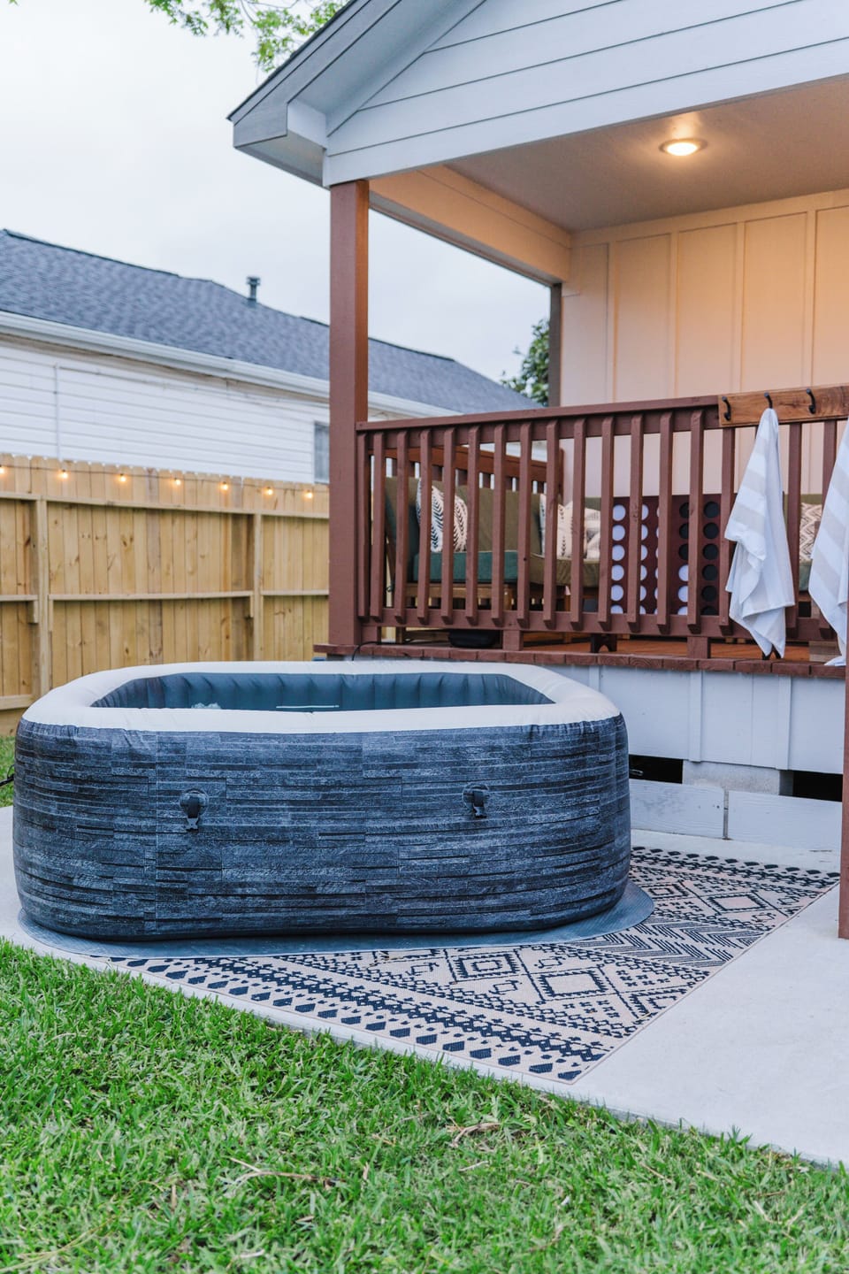 Outdoor spa tub