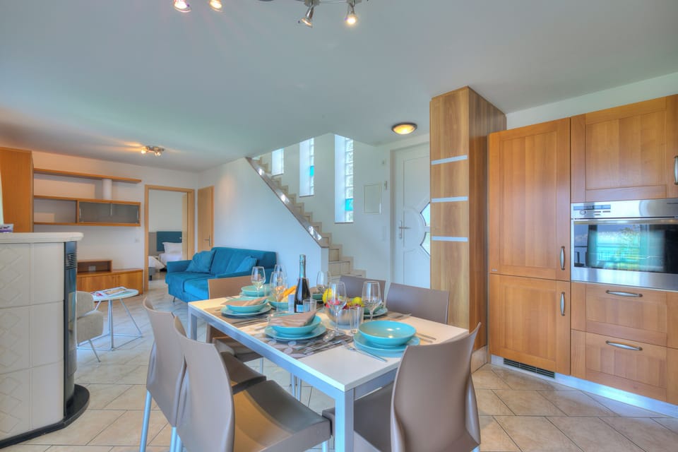 Living and dining room