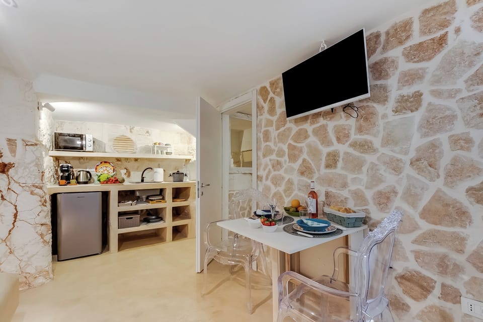 Kitchen and dining area
