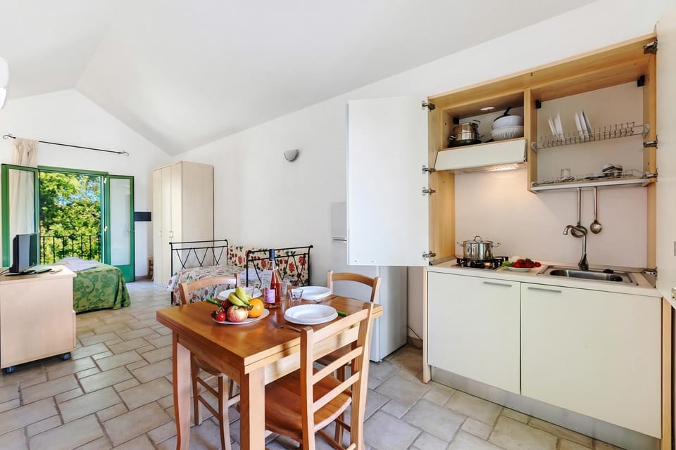Kitchen and dining area