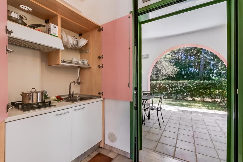 Kitchen and dining area