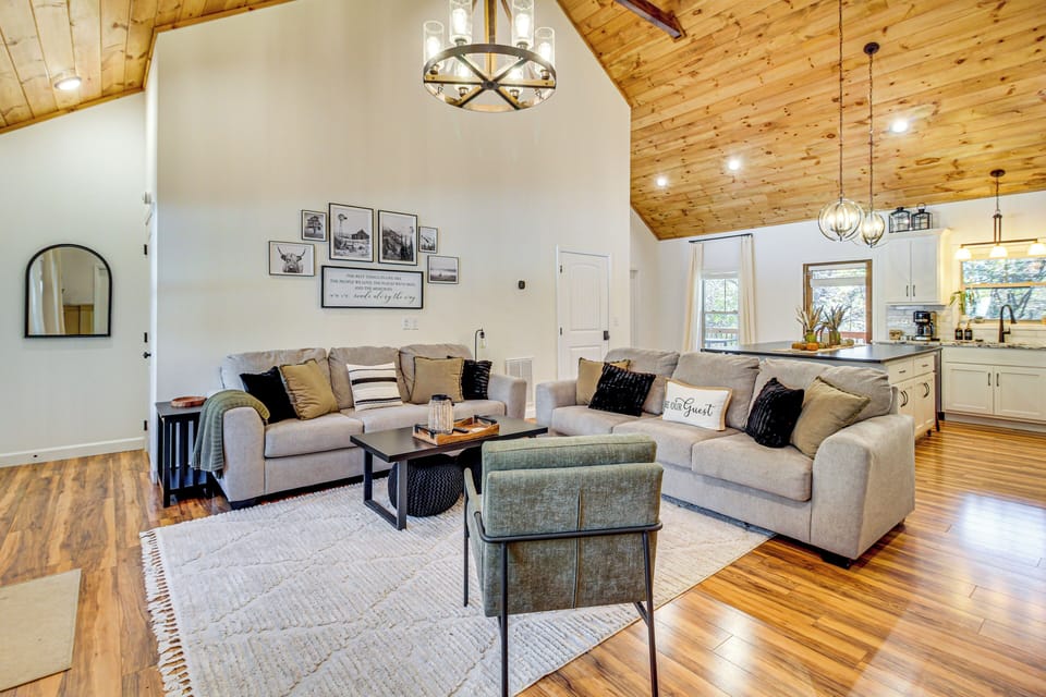 Living Room | Free WiFi | Central A/C & Heat | Smart TV | 1st Floor