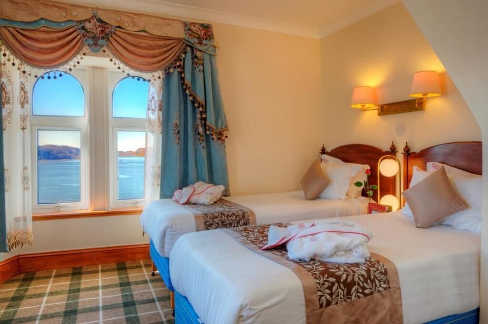 2 Twin beds with sea view