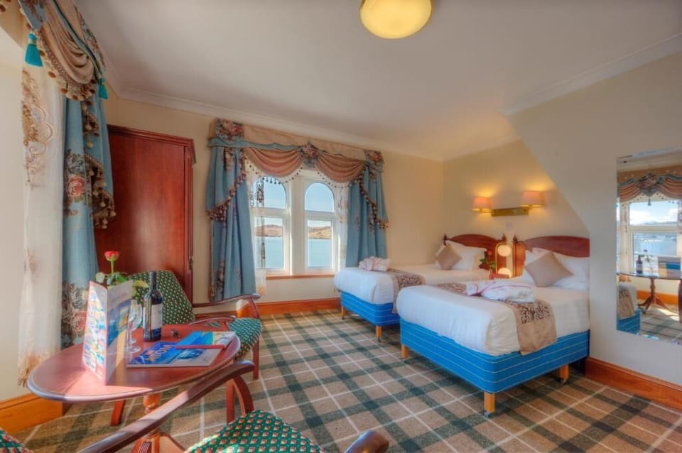2 Twin beds with sea view