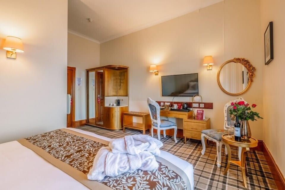 Room details and amenities