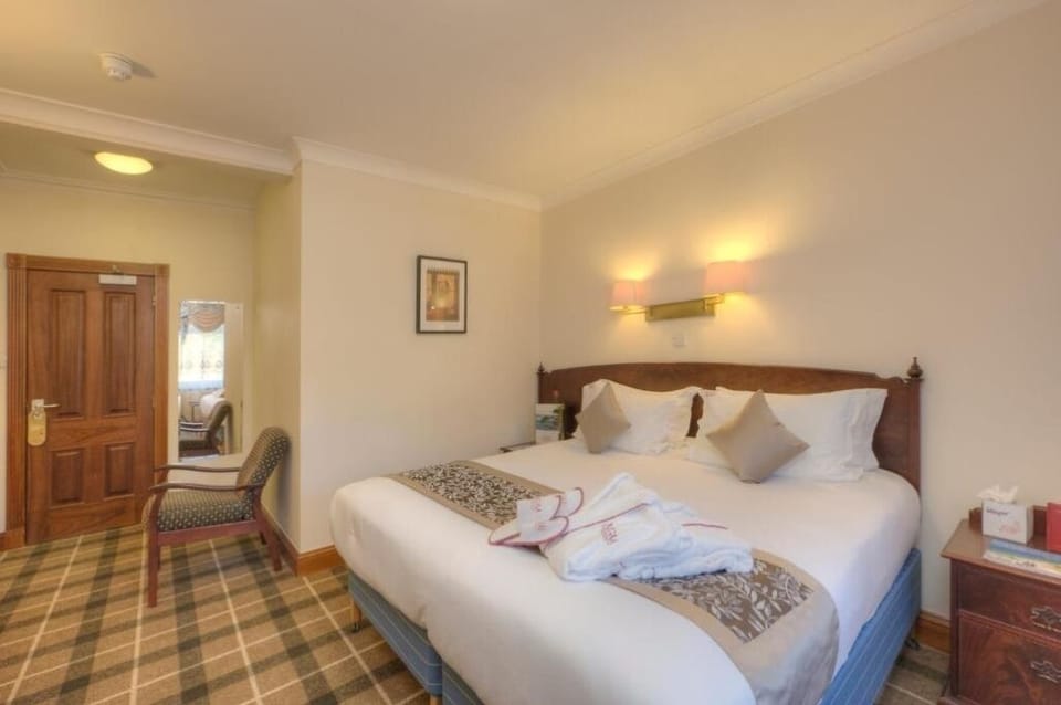 1 Double bed. Exact unit will be assigned upon arrival.