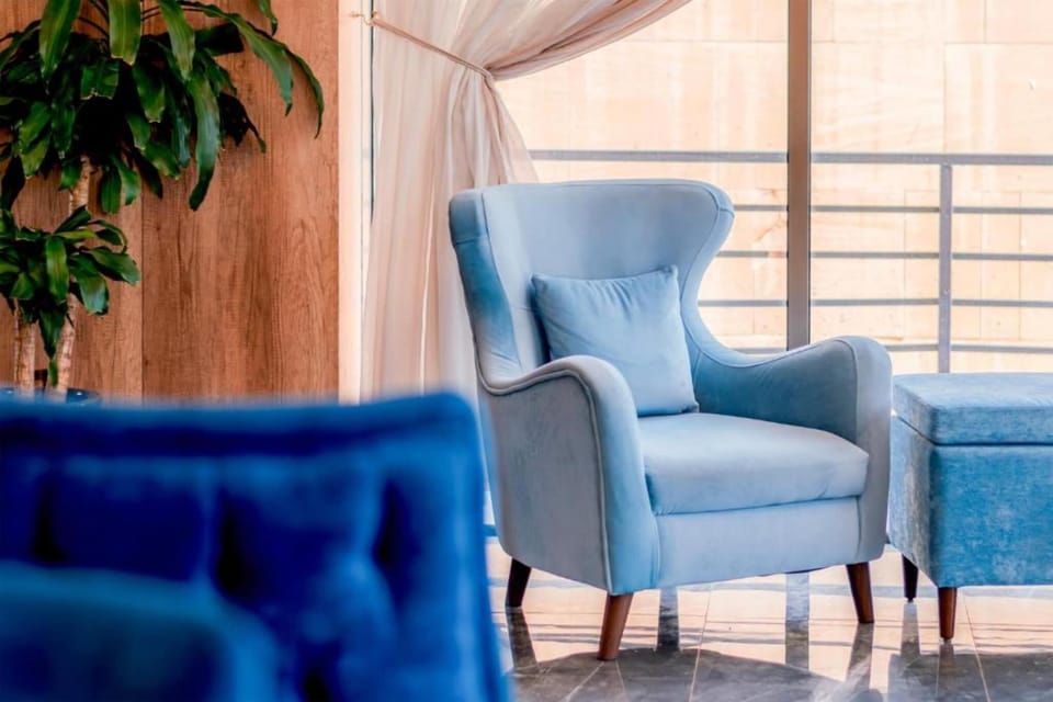Entrance / Reception