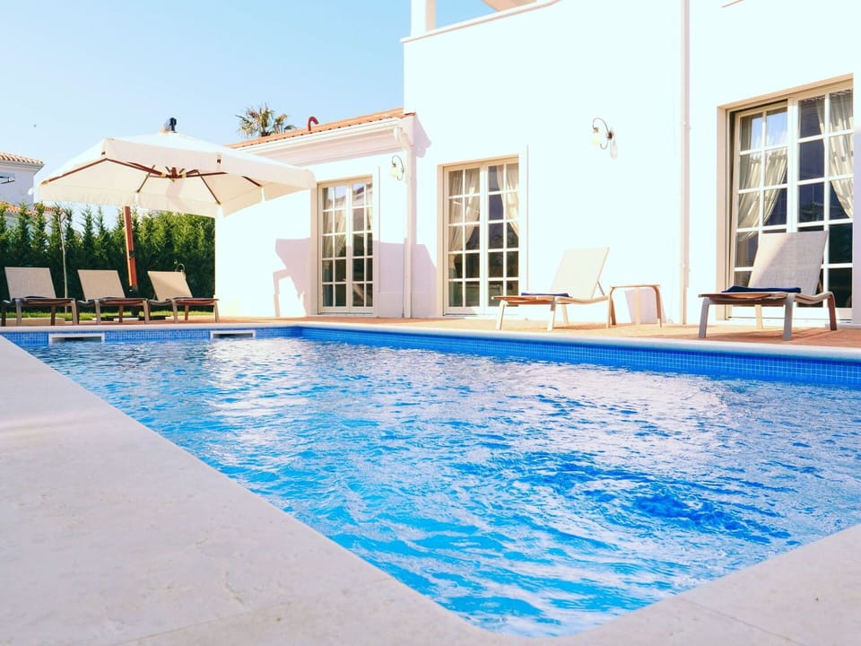 Swimming Pool, Blue, Resort, Outdoor Furniture, Furniture, Composite Material, Leisure, Eco Hotel, Estate, Shade