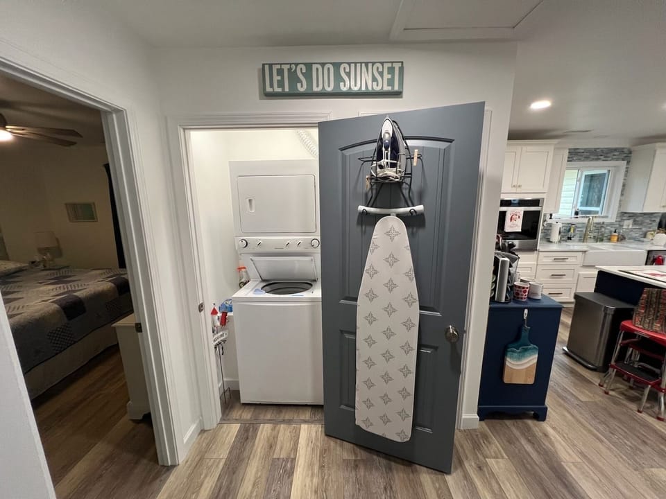 Laundry with washer & dryer