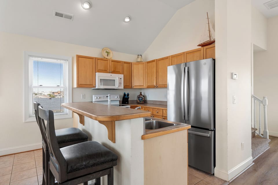 KDS9400: Duncan's Dune | Top Level Kitchen