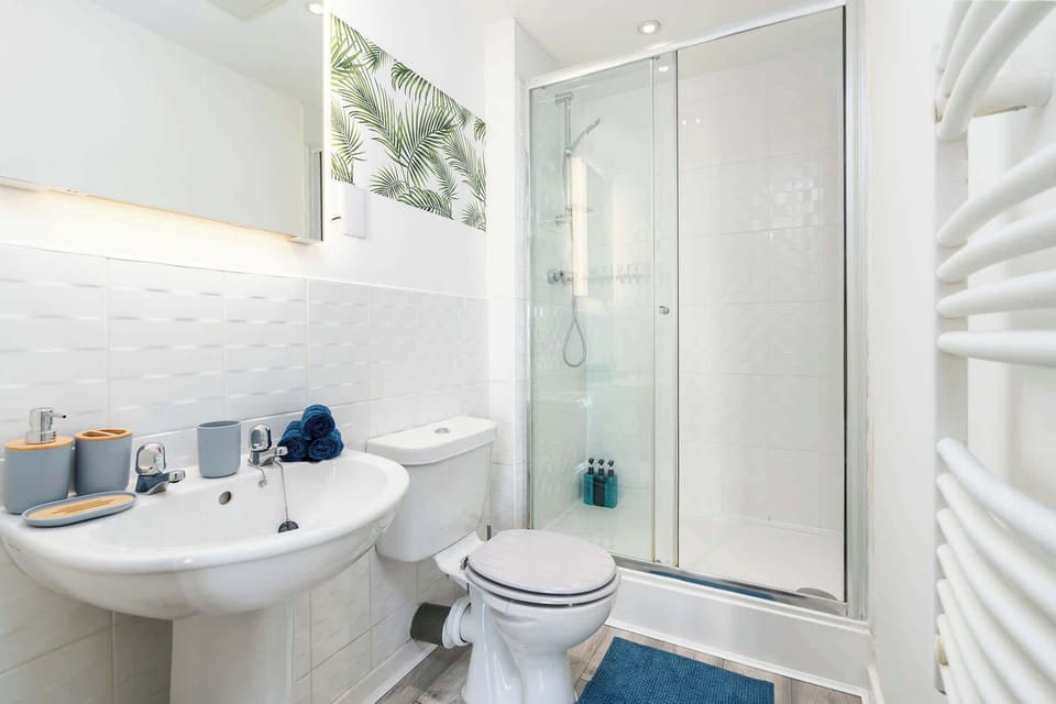 Bathroom 2 | Shower | Modern Mirror with Built-in Lights
