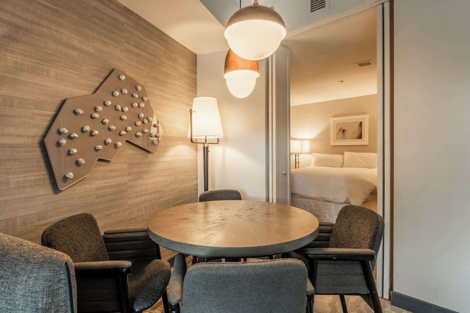 Dining table with eating for 4