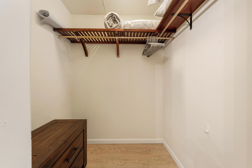Walk in closet