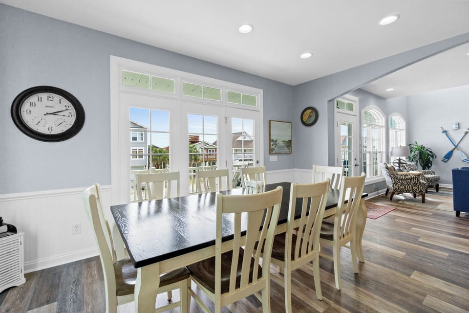 Dining Area 1