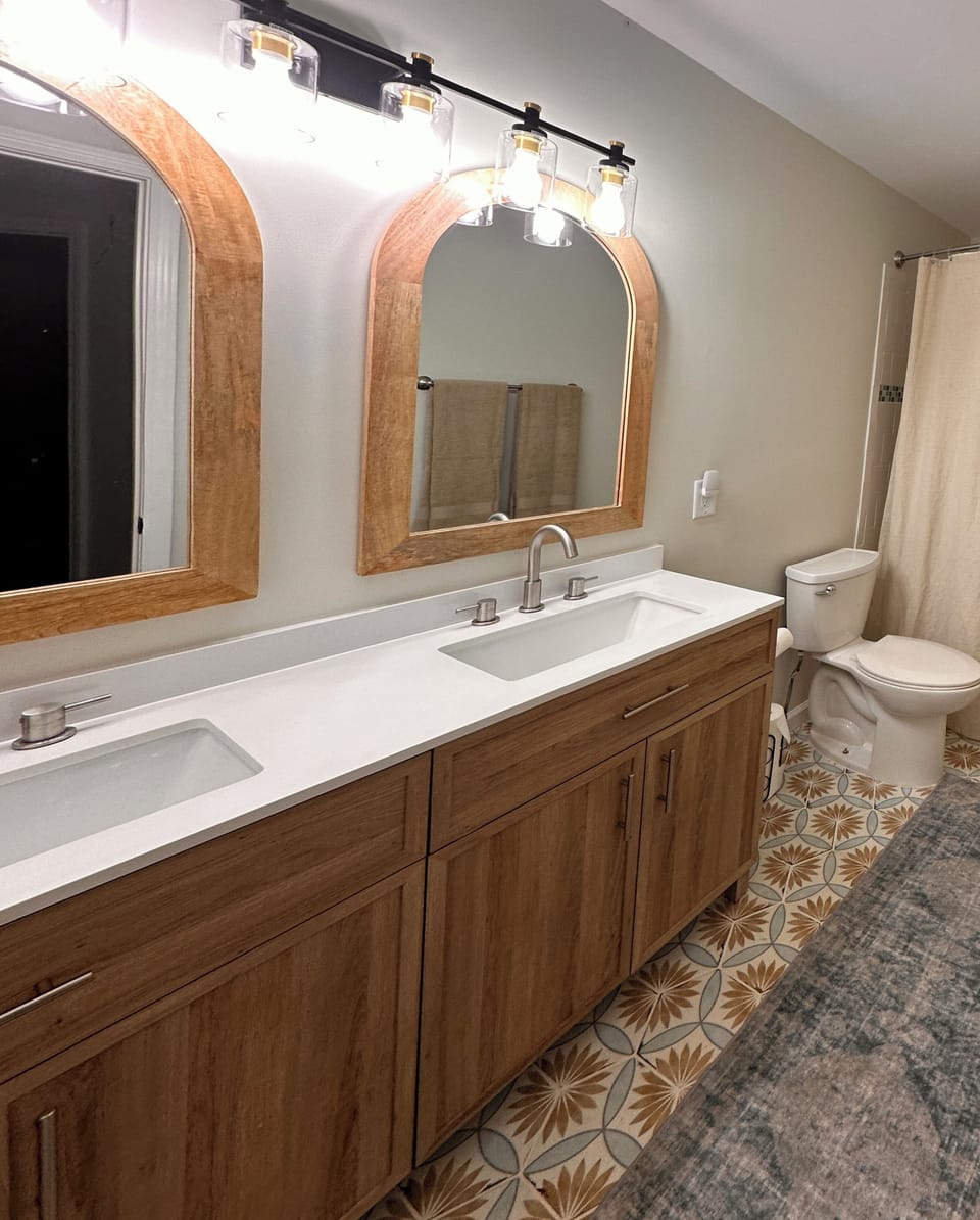 Upstairs hallway bathroom