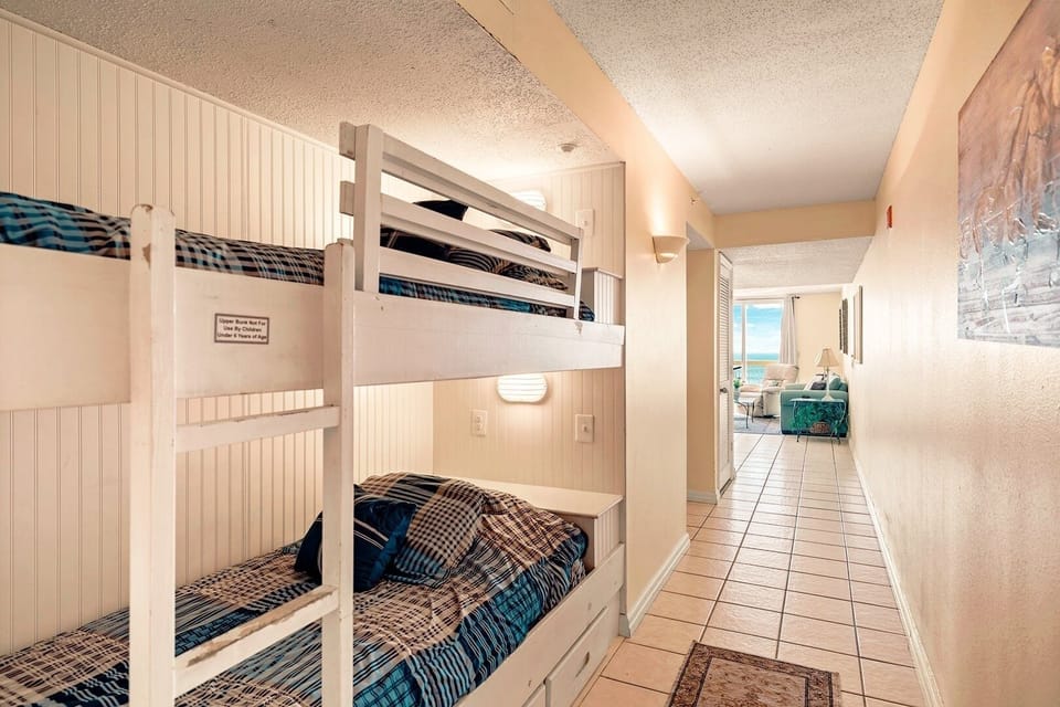 Crib, Furniture, Architecture, Building, Indoors