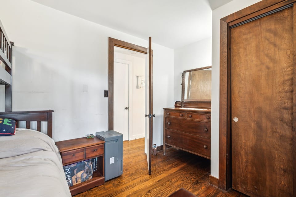 Indoors, Hardwood, Floor, Flooring, Bed