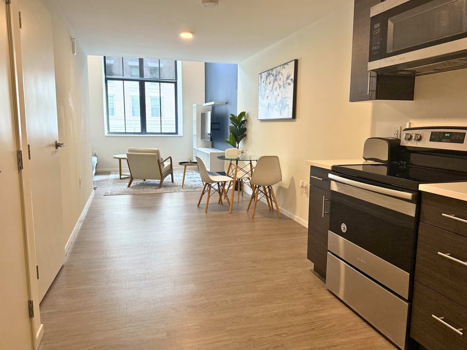 Full Kitchen 