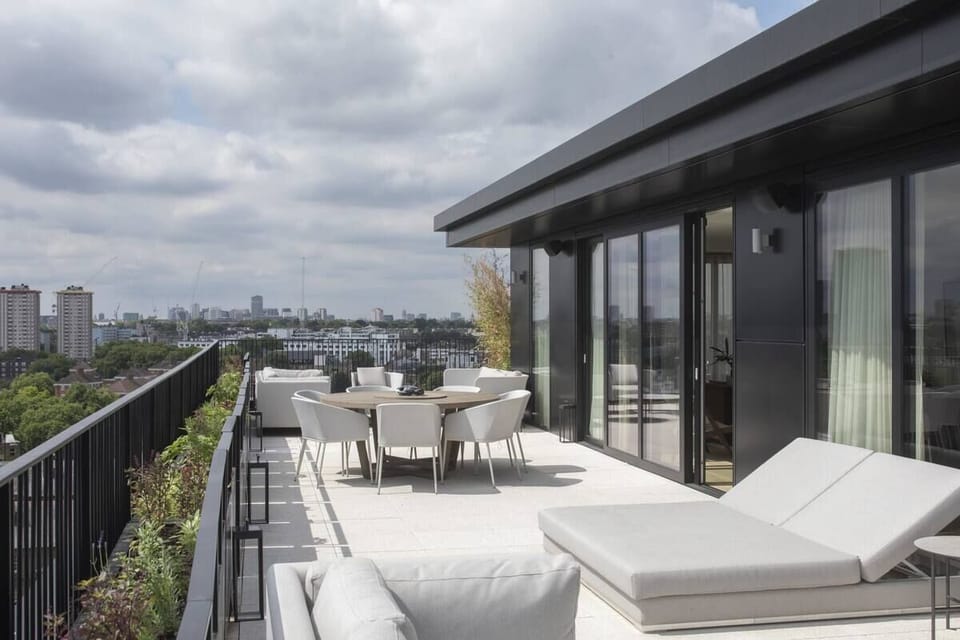 Sky lounge