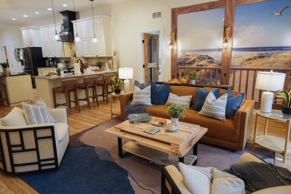 Open floor plan so everyone is together